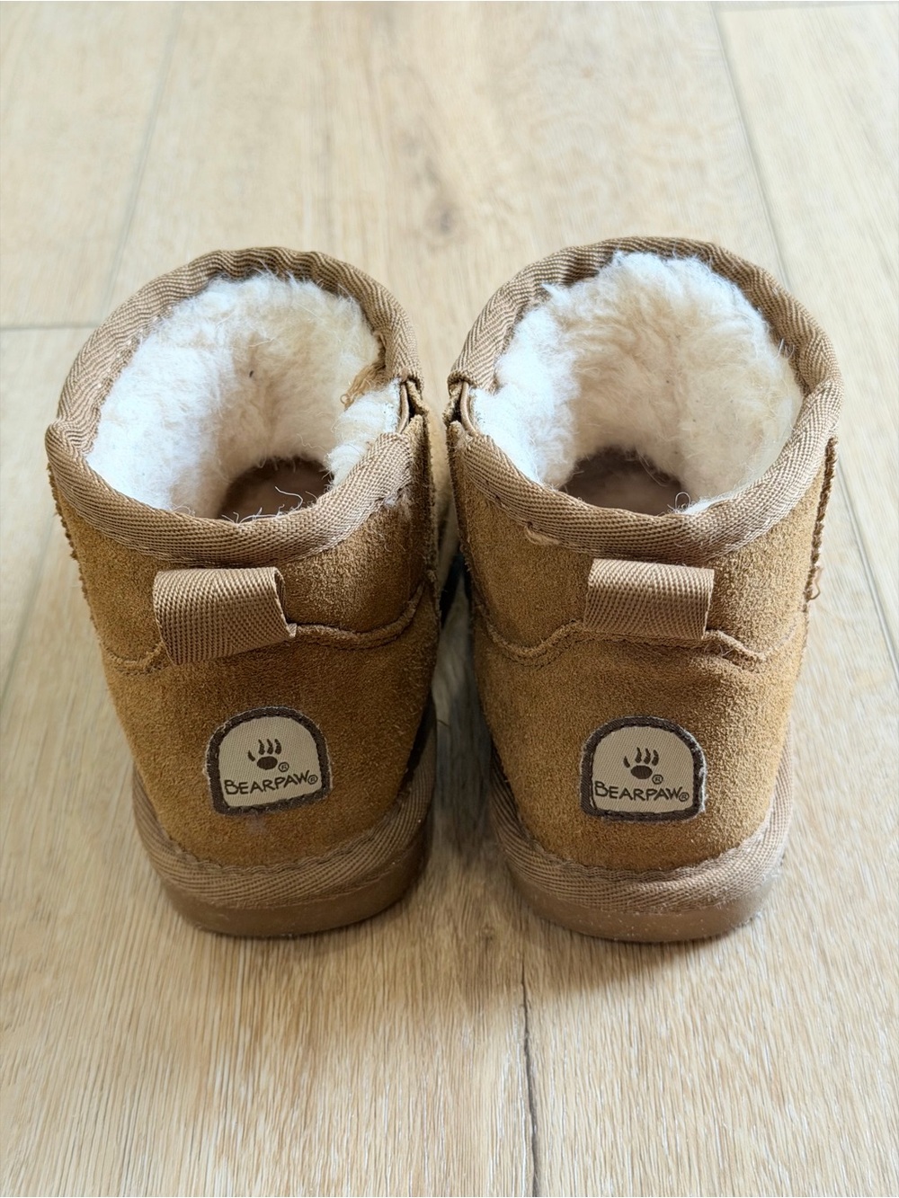 BearPaw Kids Tan Suede Fleece Boots size
10
